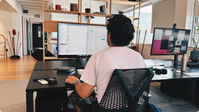 computer worker office